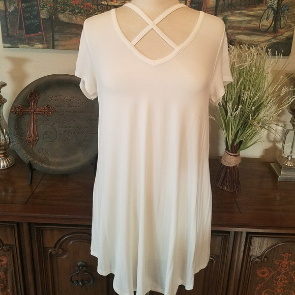 Criss Cross Ivory Top - Picture 2 of 2